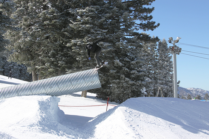 Nick Guin on his way to 1st place in the Roots, Rhythm, & Rails Contest.