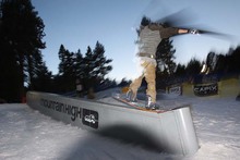 Dom getting blurry with this nose press in the Playground.