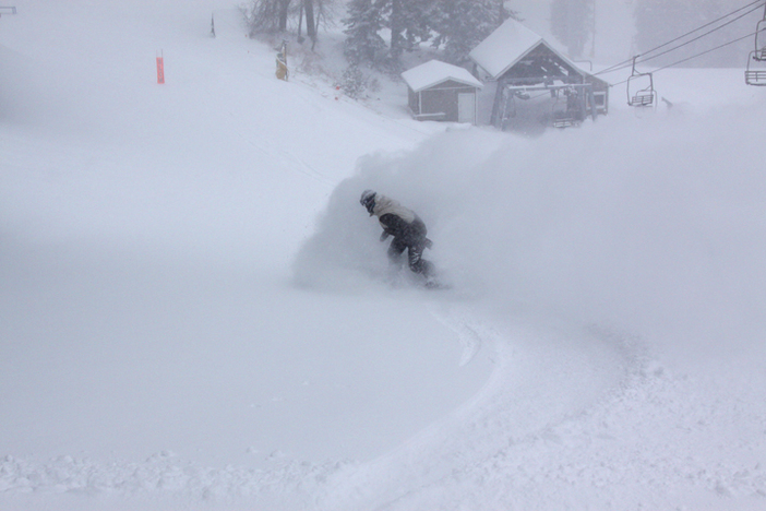 Ryan laying out a big turn at the bottom of Gunslinger.