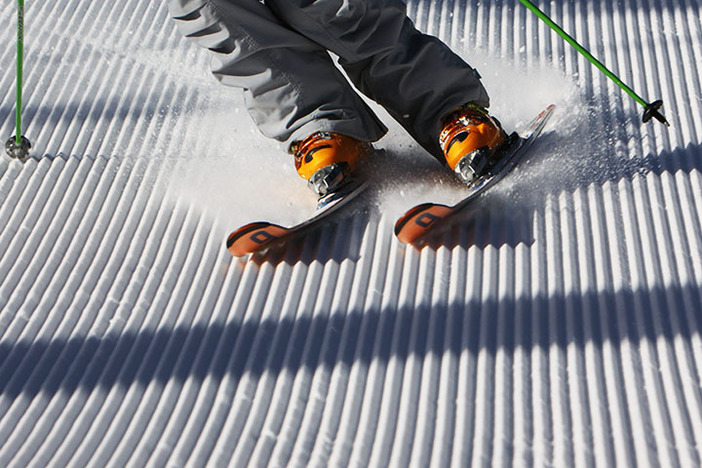 Come carve up the corduroy.