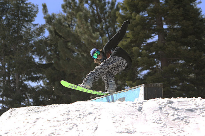 Curtis Hill getting blunted.