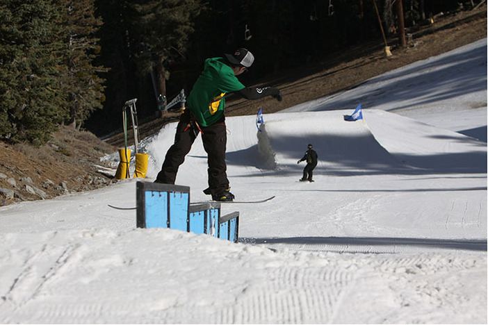 Fronboarding the Triple Sec Rail.