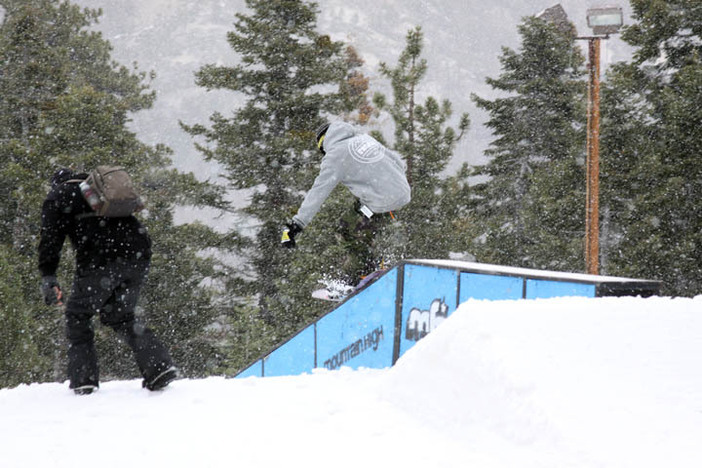 Gap to tail press on the flat down box.