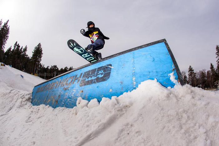 Khumie pressing it out on the Doghouse.  Photo Eddie Densow