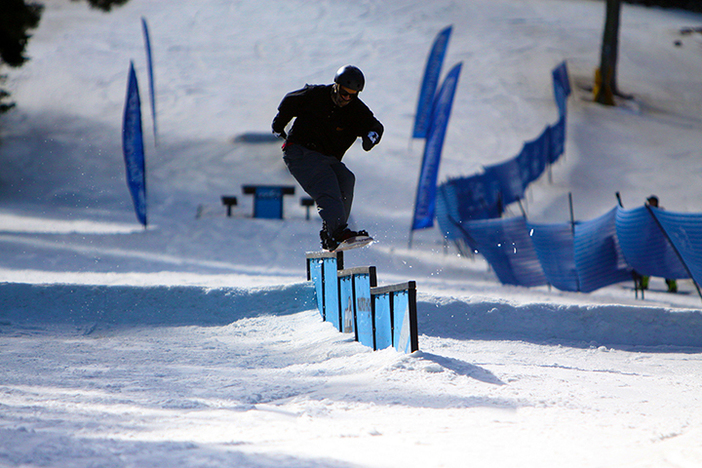 Tail pressing on the Triple Sec rail.