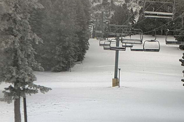 Looking down a snowy Borderline.