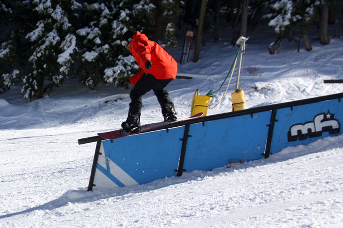 Casillo stomping the down rail on Lower Chisolm.