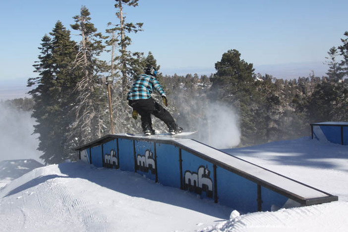 Sliding the Gateway Box on Borderline.