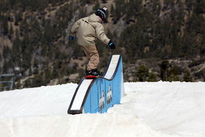 Roller Jump Box on Borderline.