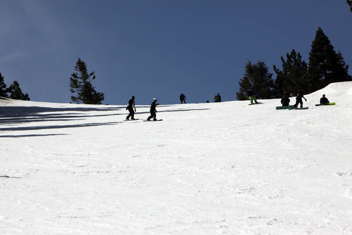 Blue skies and good coverage on Lower Chisolm.