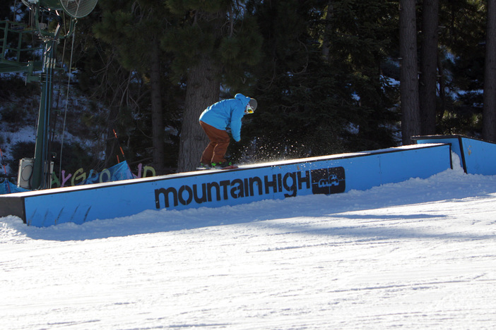 Popping out the U-box into a Front Board on the down box.