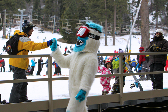 Yeti giving dap. #HaveYouSeenHim