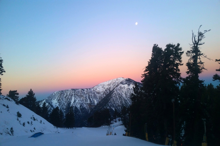 Beautiful morning overlooking Lower Chisolm and Mt. Baden-Powell.