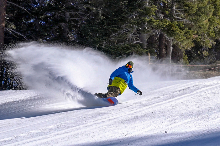 20220202-Snowmaking-Packed-Powder-Zac-web