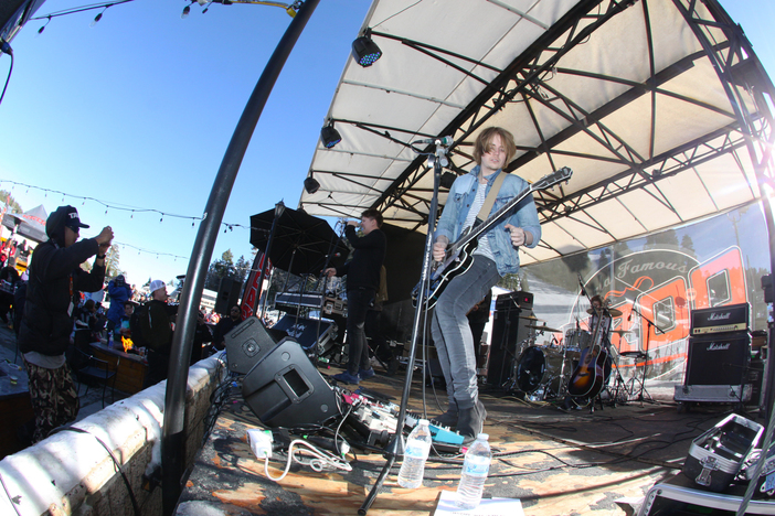 Nothing But Thieves Rocking out the Kroq Snow And Show.