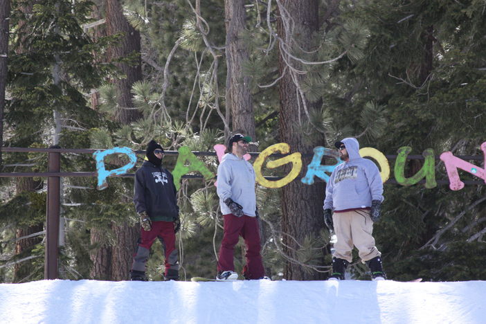 Running into good buddies on the hill.