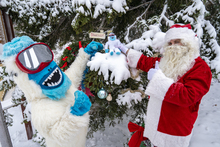 santa-yeti