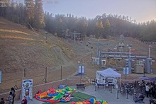 2025-10-05_00-38-13