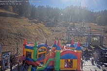 2025-10-12_23-03-11